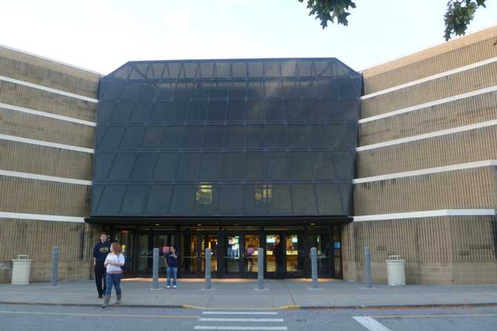 The event at the mall is part of Cortland School of Performing Arts&#x27; Sounds of Summer Concert Series.