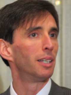 New Rochelle Mayor Calls Trump Refugee Ban 'Pointless'