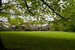 Scarsdale's Book Club For Adults Delves Into 'I’ll Give You the Sun'