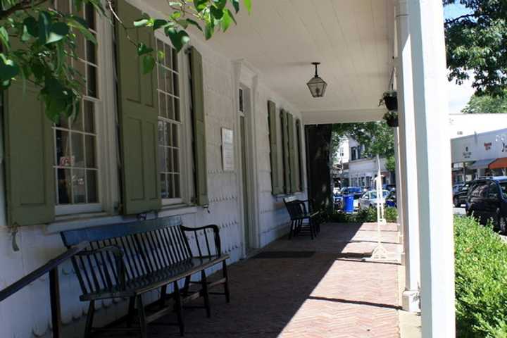 Rye Historical Society Hosts Free Item Evaluation