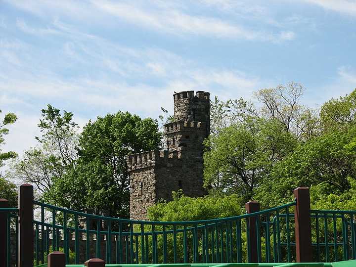 Volunteers will be out in force Sunday to prepare Glen Island Park in New Rochelle for spring and summer. 