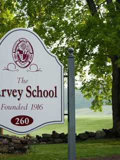 Putnam Students Earn Academic Honors At Harvey School