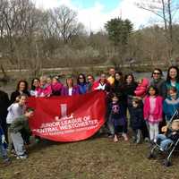 <p>Members of the Junior League of Central Westchester (JLCW) with their families helped clean up the Bronx River.</p>