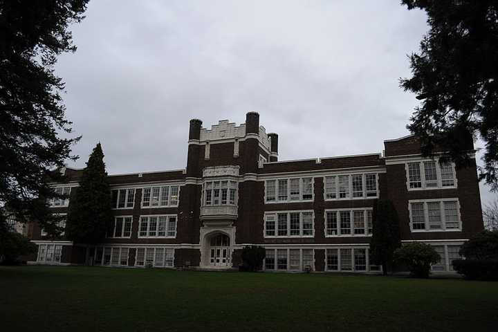 Mount Vernon Board of Education Schedules Special Meeting