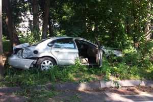 Two Cars Damaged In Trumbull Crash