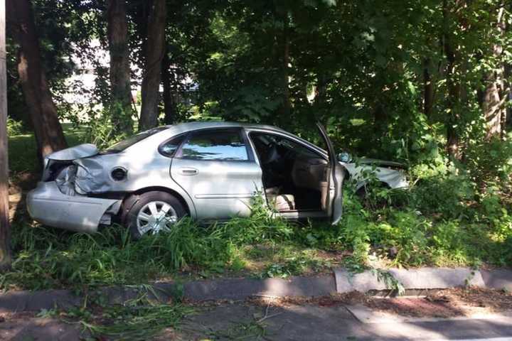 Two Cars Damaged In Trumbull Crash