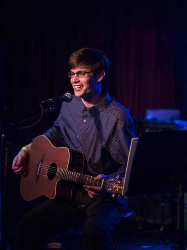 New Canaan Performer Sings His Heart Out To Help His ALS-Stricken Mom