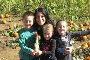 Community Rallies For Ridgefield Teacher Battling Cancer