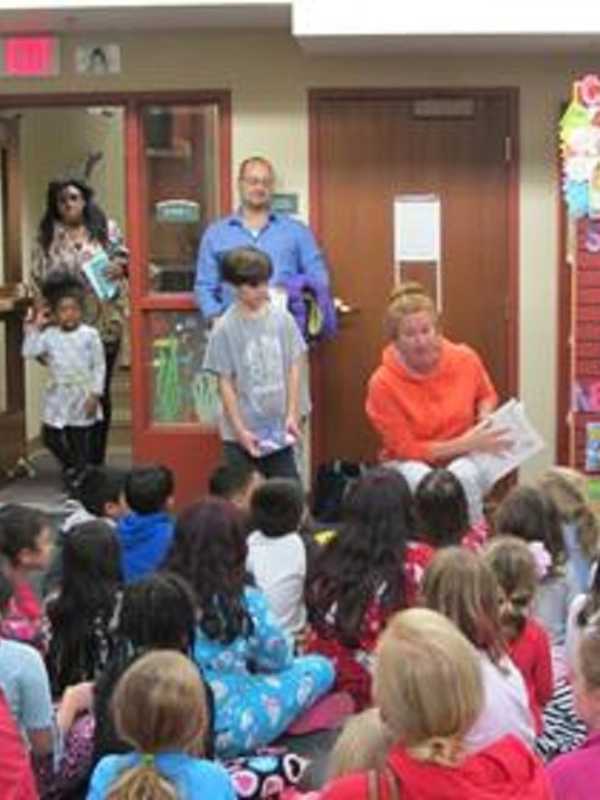 Norwalk Library Celebrates Fall With Craft Program For Kids