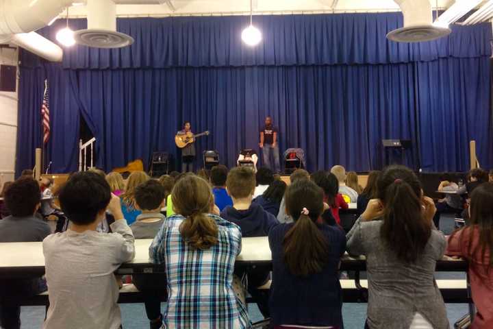 Motivational Speaker Visits Norwood Students