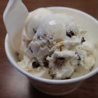 Chill Out: Bischoff's Ice Cream In Teaneck Serves Up DVlicious Treats