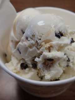 Chill Out: Bischoff's Ice Cream In Teaneck Serves Up DVlicious Treats
