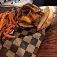 <p>Pulled pork sandwich.</p>