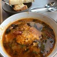 <p>Minestrone soup and bread.</p>