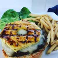 Here Are The Five Highest Rated Suffolk County Restaurants For Burgers, According To Yelp