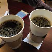 <p>Glaze Donuts features organic coffee.</p>