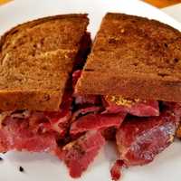 <p>A pastrami sandwich.</p>