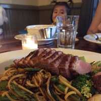 <p>Duck lo mein</p>