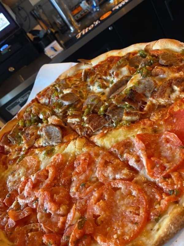 New Restaurant In Fairfield County Cited For 'Great Pizza, Great Service'