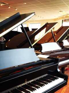 Steinway Offers Deals On Pianos Before Closing Westport Store
