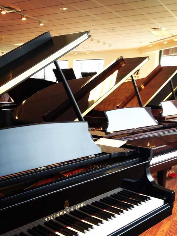 Steinway Offers Deals On Pianos Before Closing Westport Store