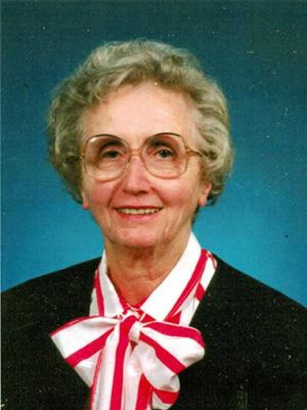 Elizabeth Fisk Booth, 92, Of Norwalk 