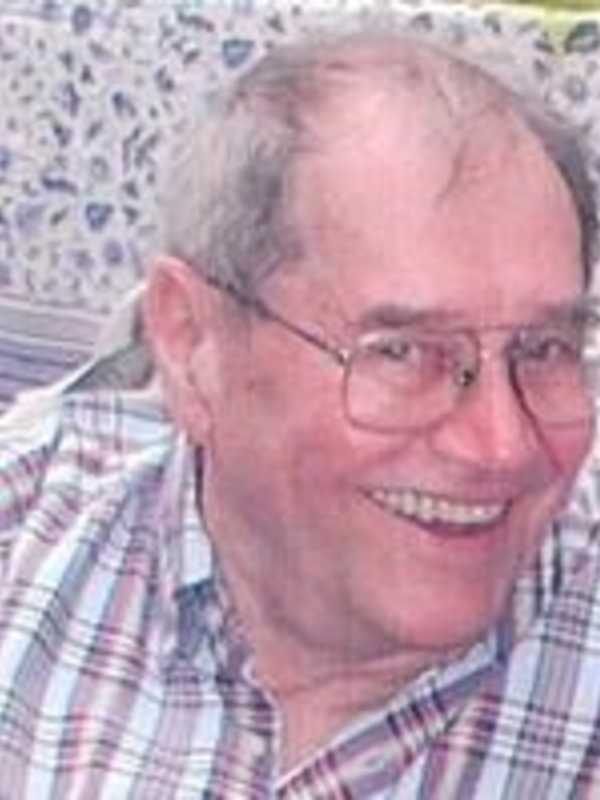 Richard Saunders, 91, Of Stamford