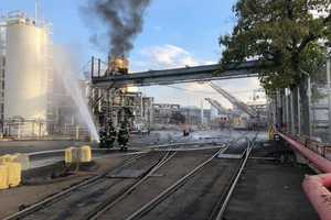 Massive Tanker Truck Explodes In Hudson County