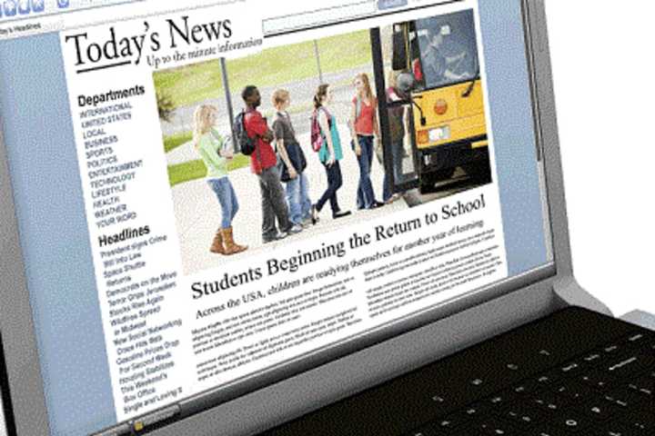 Newspapers' Website Readership Flat Despite Decline In Print Audience