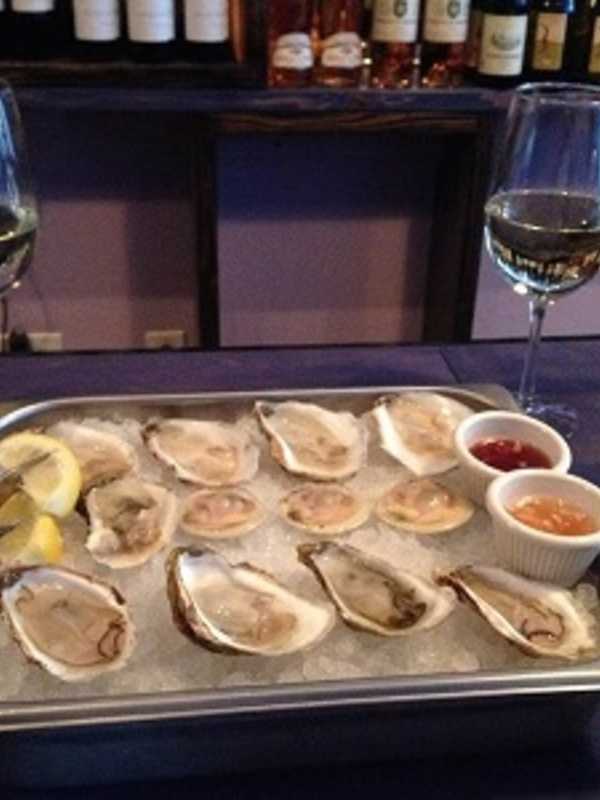 Oyster Eatery Proof Good Things Come In Small Packages, NYT Review Says