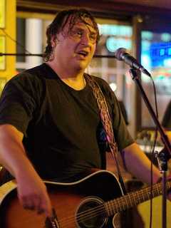 Catch A Concert, Fight Hunger At Park Ridge Acoustic Cafe