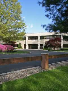 Suspicious People, Stolen Cards Found At Darien Office Park