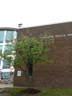 Pascack Hills High School PFA Prepares For Fashion Show Fundraiser