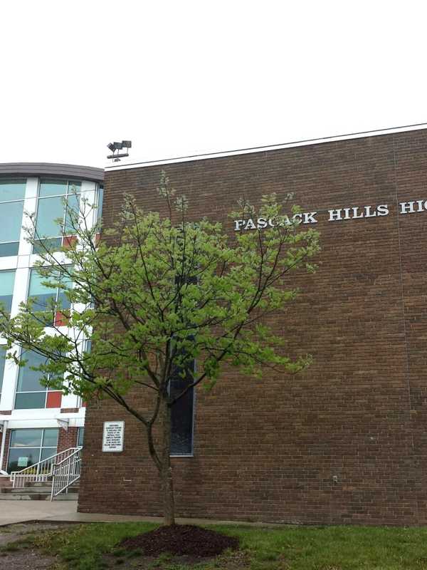 Pascack Hills High School PFA Prepares For Fashion Show Fundraiser