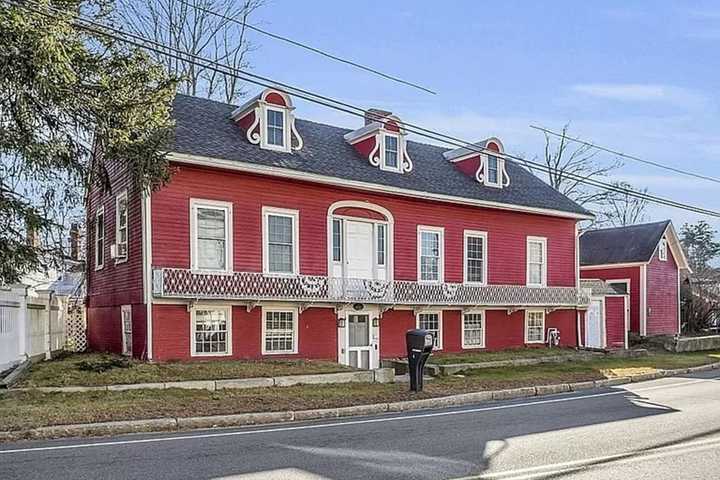 $500K Mass Home Used To Be Possible Underground Railroad Stop