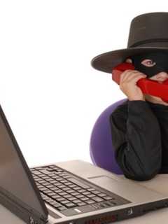 Students Warned To Protect Selves From Scam Artists