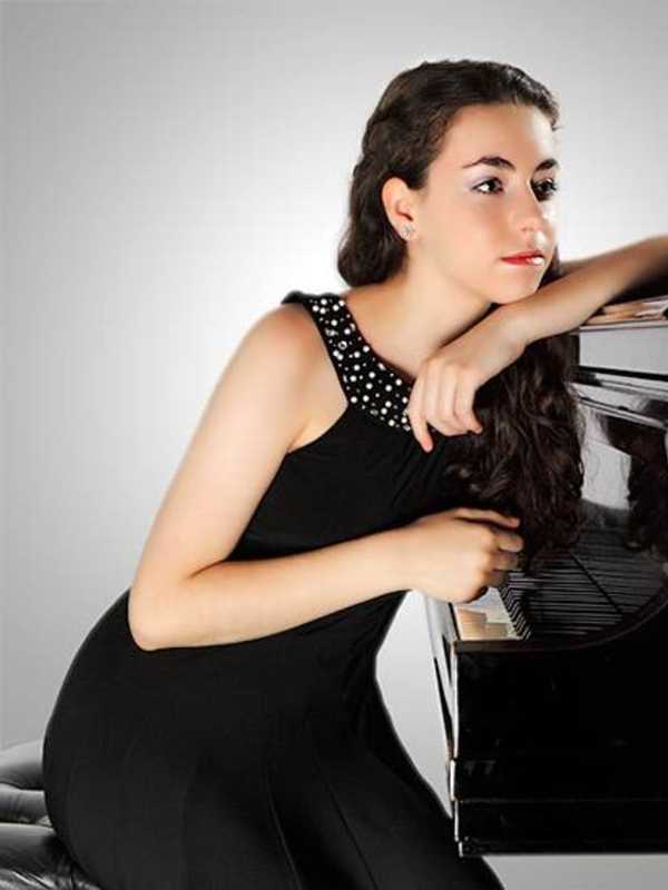 Pianist Alice Burla Peforms In Ossining Library Concert