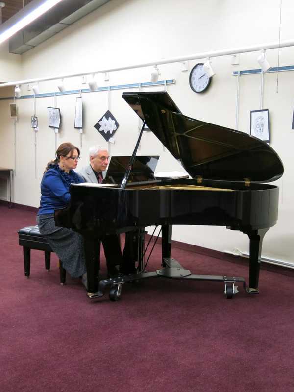 Husband-Wife Duet Tickle The Ivories At Hawthorne Concert