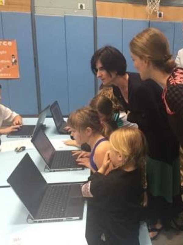 Kids Code At Colonial Elementary School In Pelham