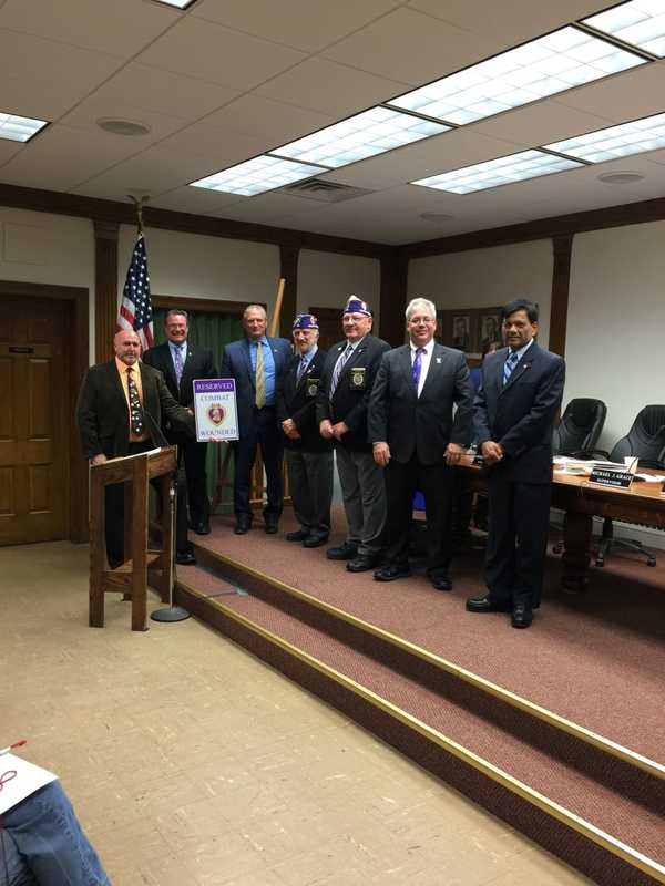 Yorktown Unveils Purple Heart Parking Signs