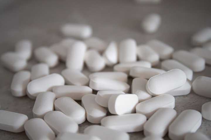 Doctor From Larchmont Admits To Selling Thousands Of Oxycodone Pills For Cash