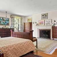 <p>The cottage has seven bedrooms.</p>