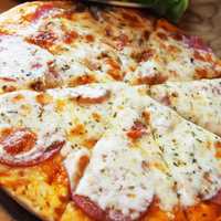 <p>Pizza is a food Long Islanders really love.</p>