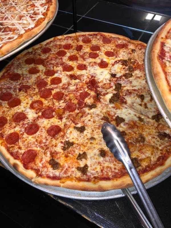 Capital District Pizzeria Cited For 'Right Amount Of Sauce, Cheese'