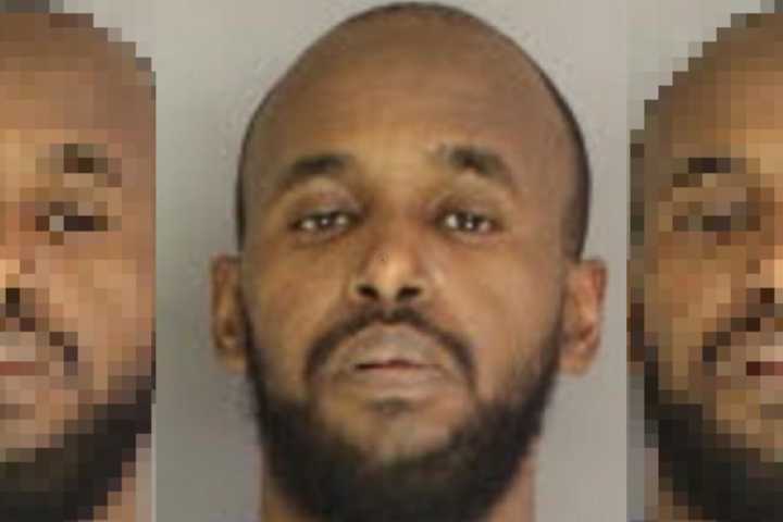 Somalian Who Threatened Presidential Assassinations Bit PA Corrections Officer: Authorities