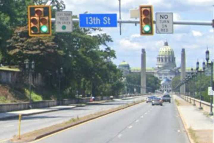 Man Killed In Broad Daylight Near Pennsylvania State Capitol