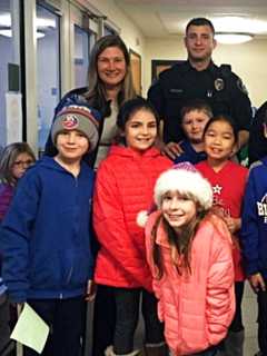 Holmes Students Deliver 'Survival Kits' To Darien Police Officers