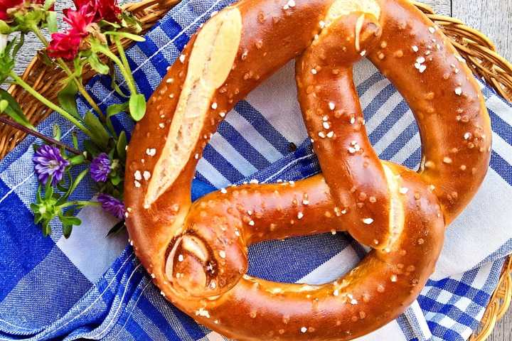 Don’t Get It Twisted These Are The Top Pretzel Makers In Pennsylvania