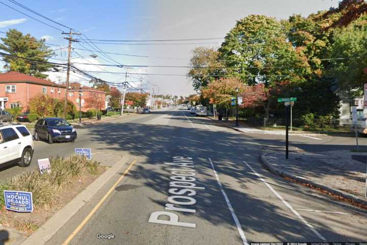 Teen Critically Injured During Long Island Crash: Police