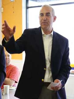 Klein Kicks Off Campaign For State House Seat For Darien
